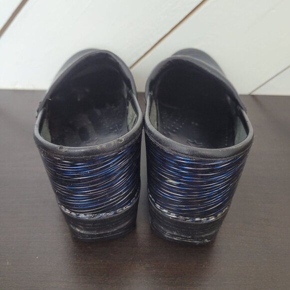 Dansko Womens Professional Clogs Blue Swirl Pattern Leather Size 38 JPT - Picture 9 of 12